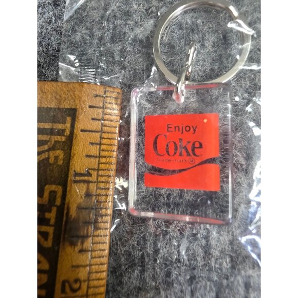 Vintage Coca-Cola Acrylic Keychain - Picture 3 of 4